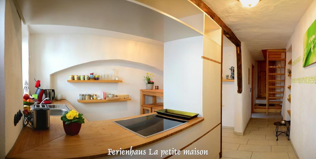 Lehmgefuehl, Design Vier, La Petite Maison เทรียร์ ภายนอก รูปภาพ
