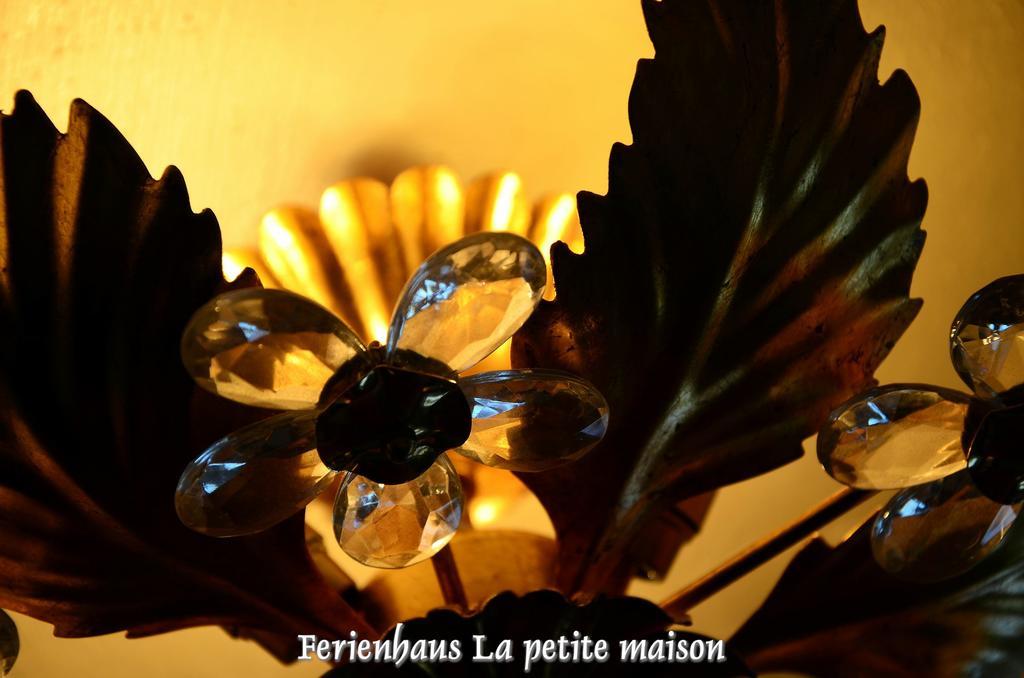 Lehmgefuehl, Design Vier, La Petite Maison เทรียร์ ภายนอก รูปภาพ
